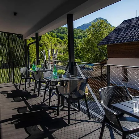 Ubytovacie Zariadenie U Mudajov Penzion 3*