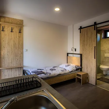 Ubytovacie Zariadenie U Mudajov 3*